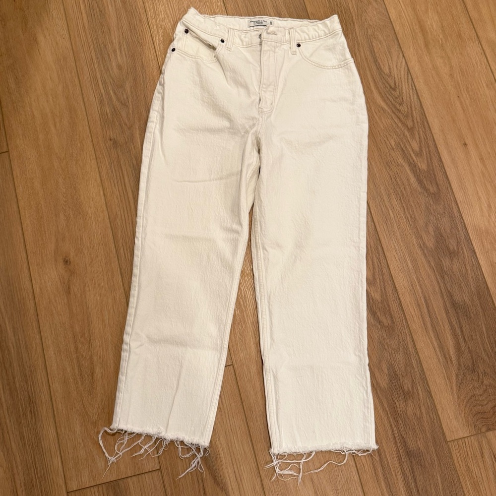 A& F Curve Love White Raw Hem Jeans